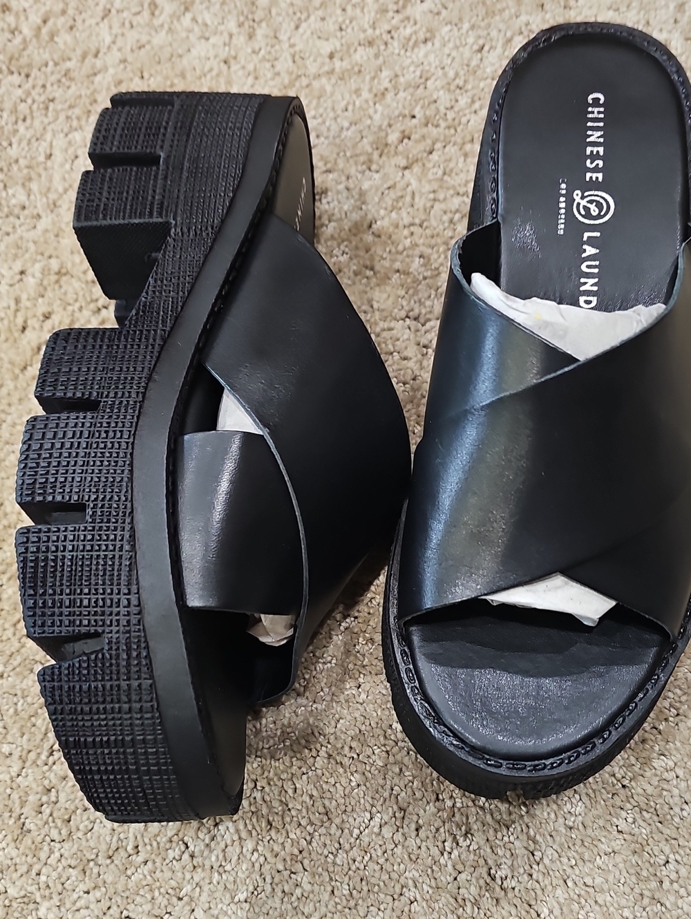Chinese Laundry Black Chunky Platform Slide Sandals